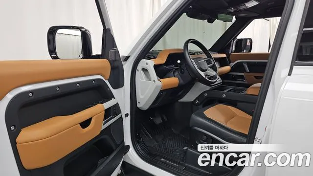 Land Rover Defender 2024 thumb 10