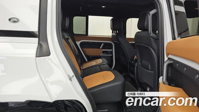 Land Rover Defender 2024 thumb 11