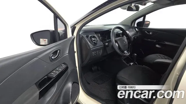 Renault-KoreaSamsung Captur 2014 thumb 9