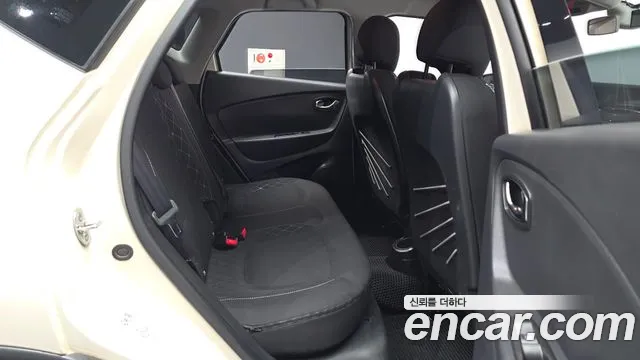 Renault-KoreaSamsung Captur 2014 thumb 11