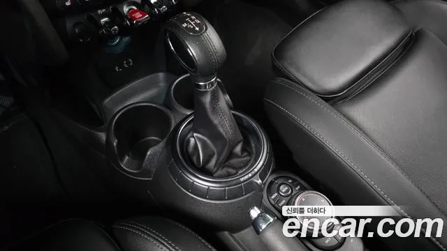 MINI Hatch 2014 thumb 9