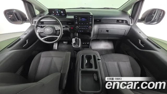 Hyundai Staria 2023 thumb 7