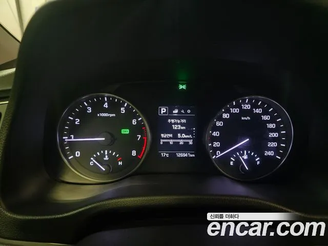 Hyundai Avante 2017 thumb 8