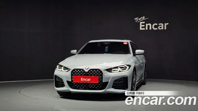 BMW 4-Series 2021 thumb 3