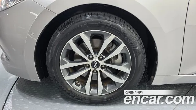 Hyundai Grandeur 2011 thumb 5
