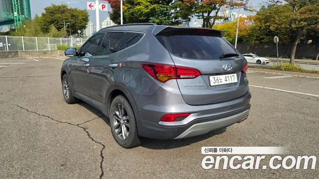 Hyundai Santa Fe 2017 thumb 2