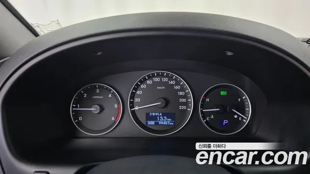 Hyundai Starex 2017 thumb 8