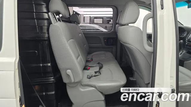 Hyundai Starex 2017 thumb 11