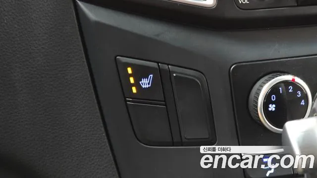 Hyundai Starex 2017 thumb 12
