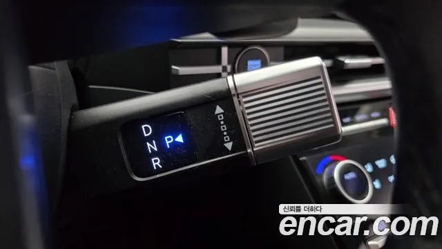 Hyundai Santa Fe 2024 thumb 8