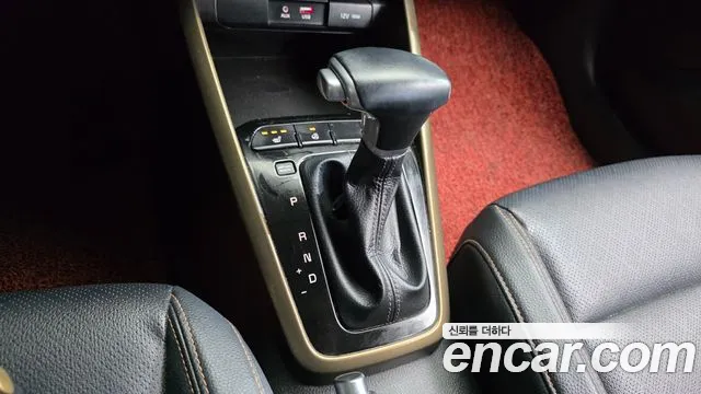 Kia Stonic 2017 thumb 9