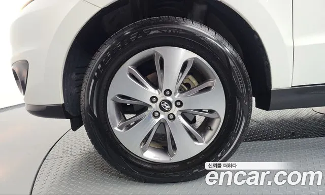 Hyundai Santa Fe 2011 thumb 5