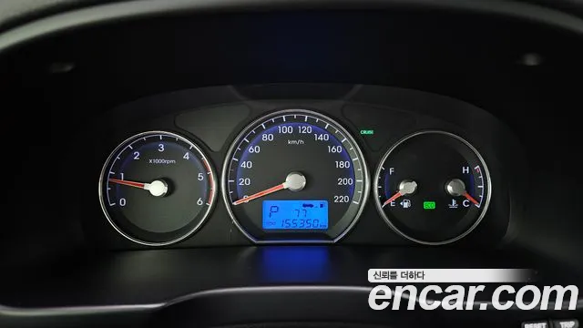 Hyundai Santa Fe 2011 thumb 8