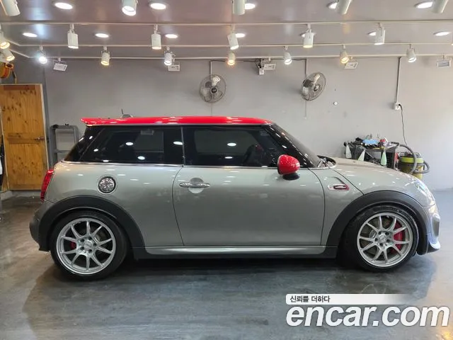 MINI Hatch 2017 thumb 5