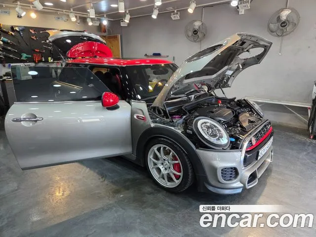MINI Hatch 2017 thumb 12
