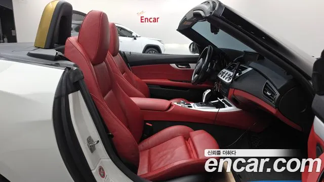 BMW Z4 2013 thumb 11