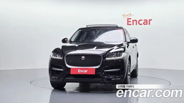 Jaguar F-Pace 2017 thumb 3