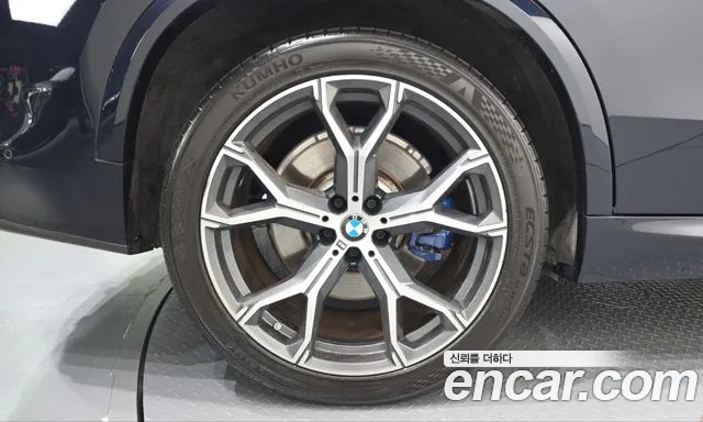 BMW X5 2021 thumb 4