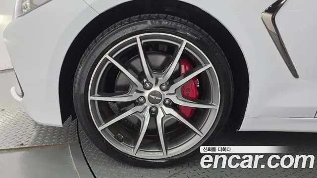 Genesis G70 2019 thumb 5