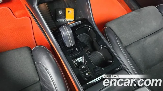 Volvo XC40 2020 thumb 9