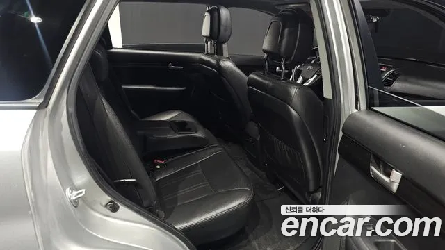 Kia Sorento 2010 thumb 11