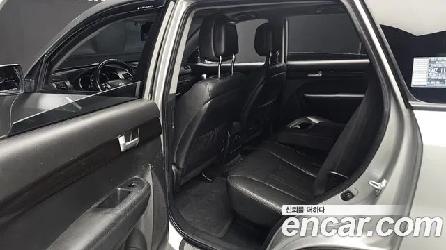 Kia Sorento 2010 thumb 12