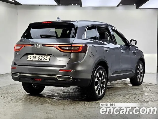 Renault-KoreaSamsung Koleos 2016 thumb 2