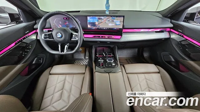 BMW 5-Series 2025 thumb 7