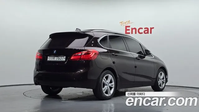 BMW 2-Series 2015 thumb 2