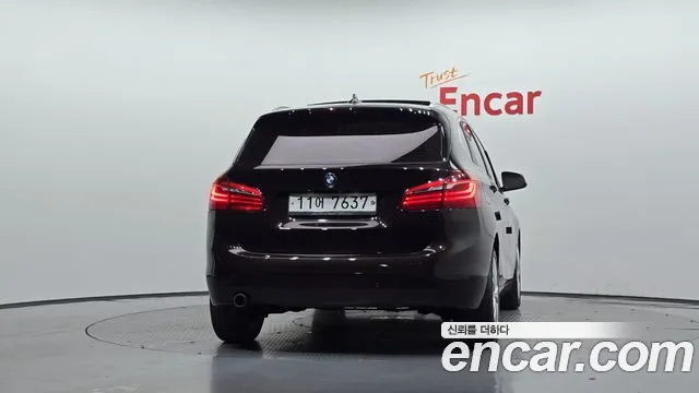 BMW 2-Series 2015 thumb 4