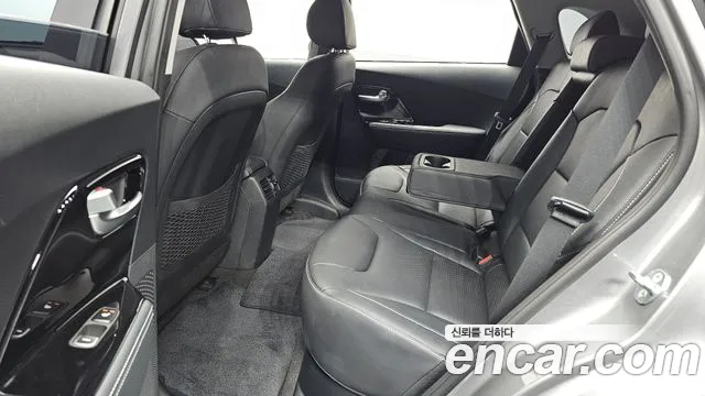 Kia Niro 2021 thumb 11