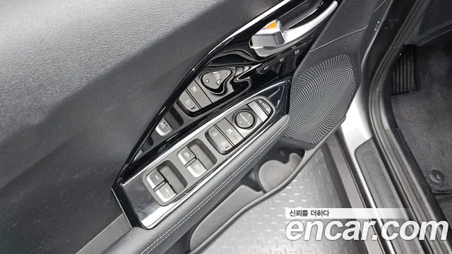 Kia Niro 2021 thumb 12