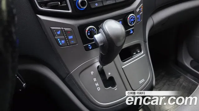 Hyundai Starex 2018 thumb 9