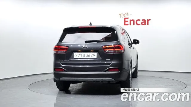 Kia Sorento 2016 thumb 4