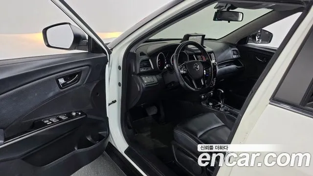 KG_Mobility_Ssangyong TIBOLI 2016 thumb 10