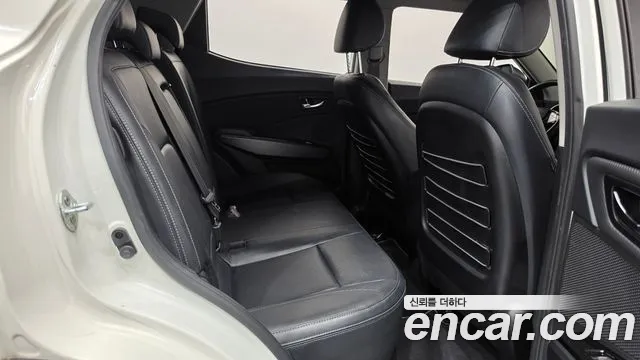 KG_Mobility_Ssangyong TIBOLI 2016 thumb 11