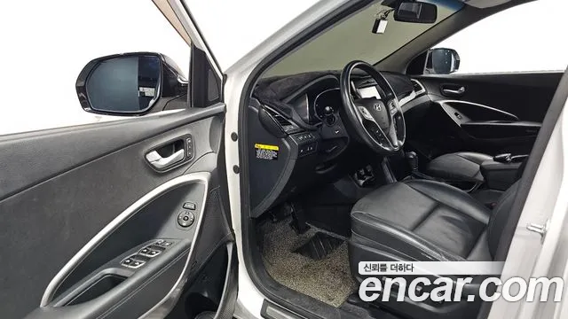 Hyundai Santa Fe 2015 thumb 10