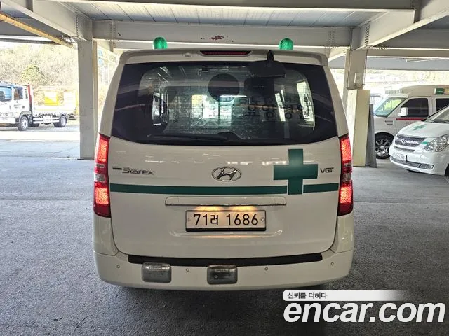Hyundai Starex 2014 thumb 4