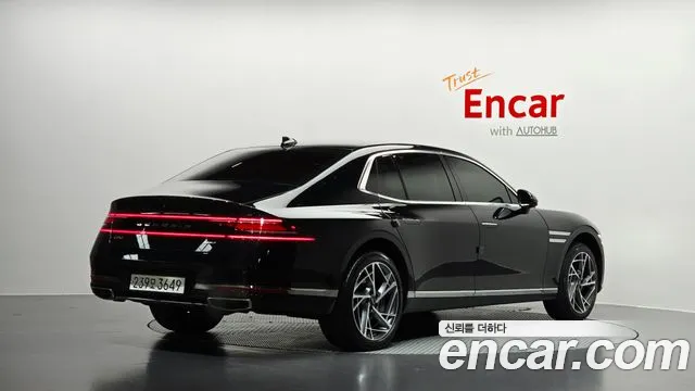 Genesis G90 2022 thumb 2