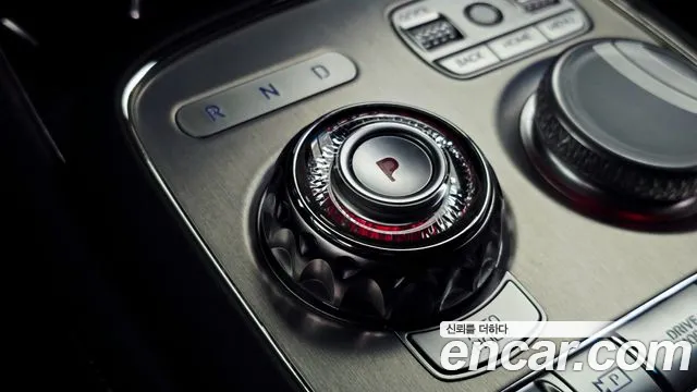 Genesis G90 2022 thumb 9