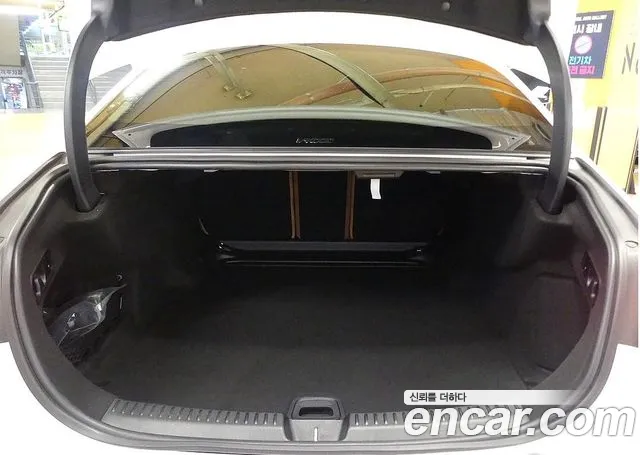 Mercedes-Benz E-Класс 2025 thumb 4