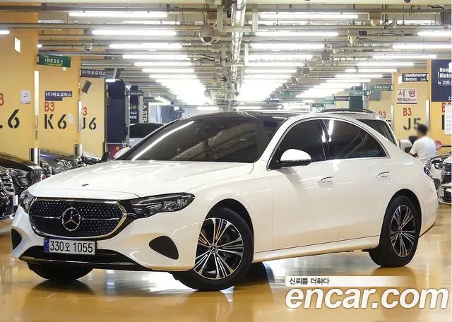 Mercedes-Benz E-Класс 2025 thumb 12