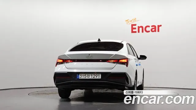 Hyundai Avante 2023 thumb 4