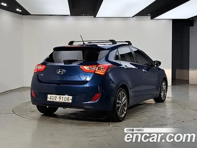 Hyundai i30 2015 thumb 4