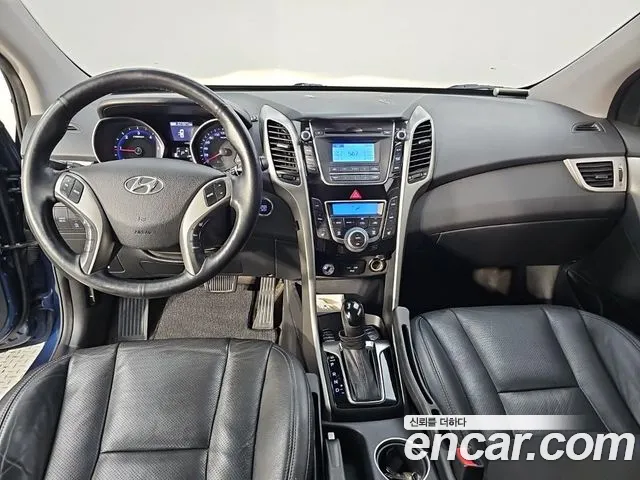 Hyundai i30 2015 thumb 5