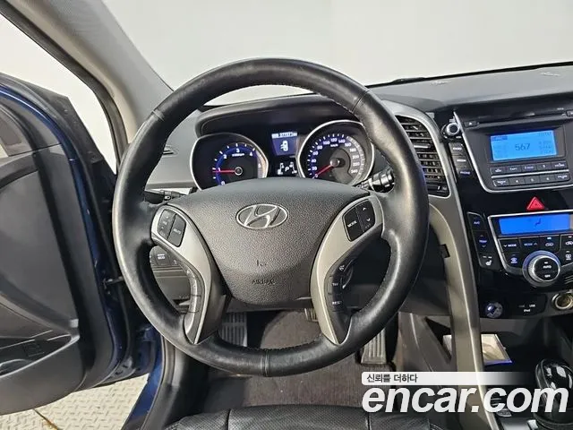 Hyundai i30 2015 thumb 9