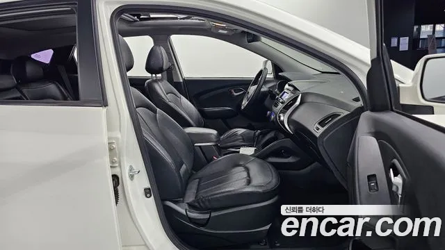 Hyundai Tucson 2012 thumb 10