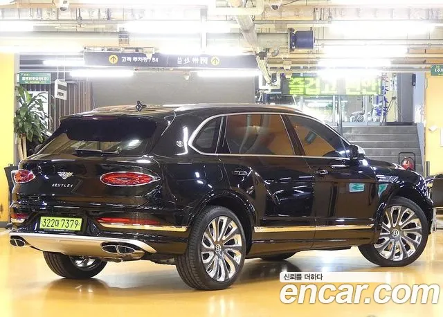 Bentley Bentayga 2026 thumb 2