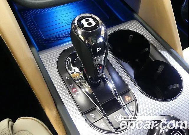 Bentley Bentayga 2026 thumb 9