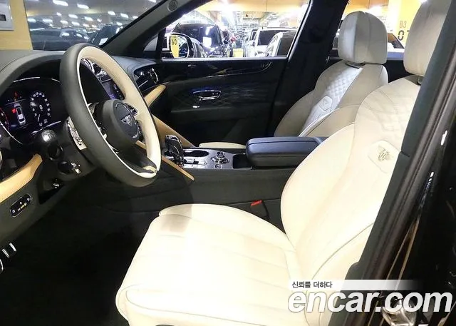 Bentley Bentayga 2026 thumb 10